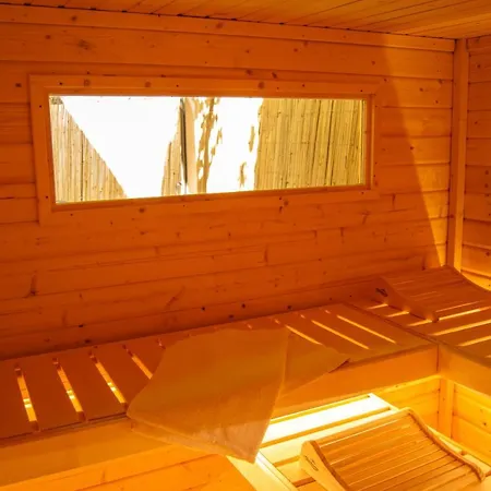 Wellness Mitten In Der Wasserfallstadt Triberg